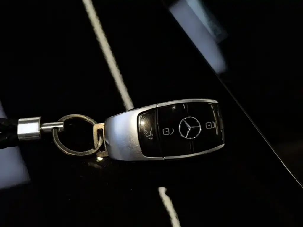 Mercedes-Benz E-Class New Energy — фото 2