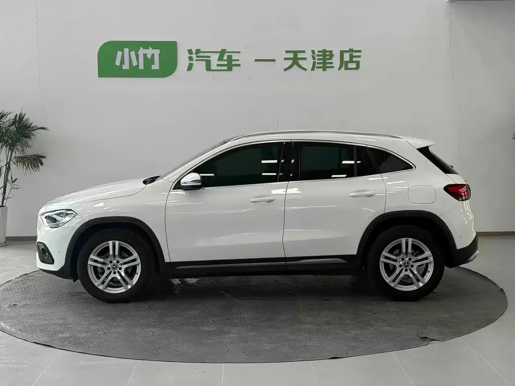 Mercedes-Benz GLA — фото 7