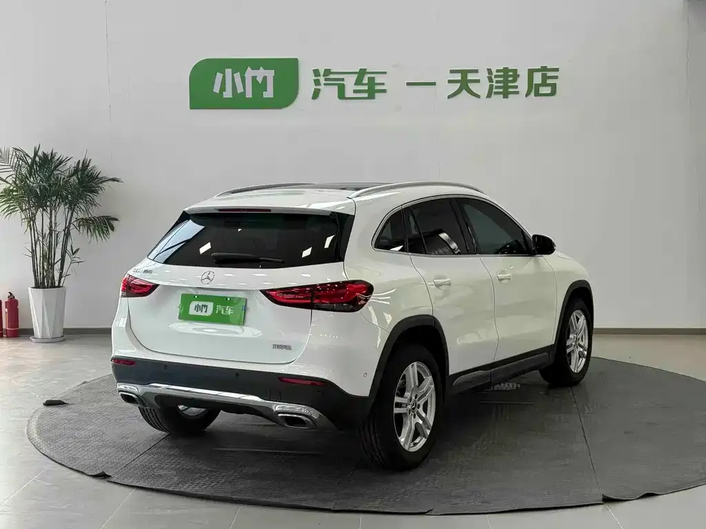Mercedes-Benz GLA — фото 6