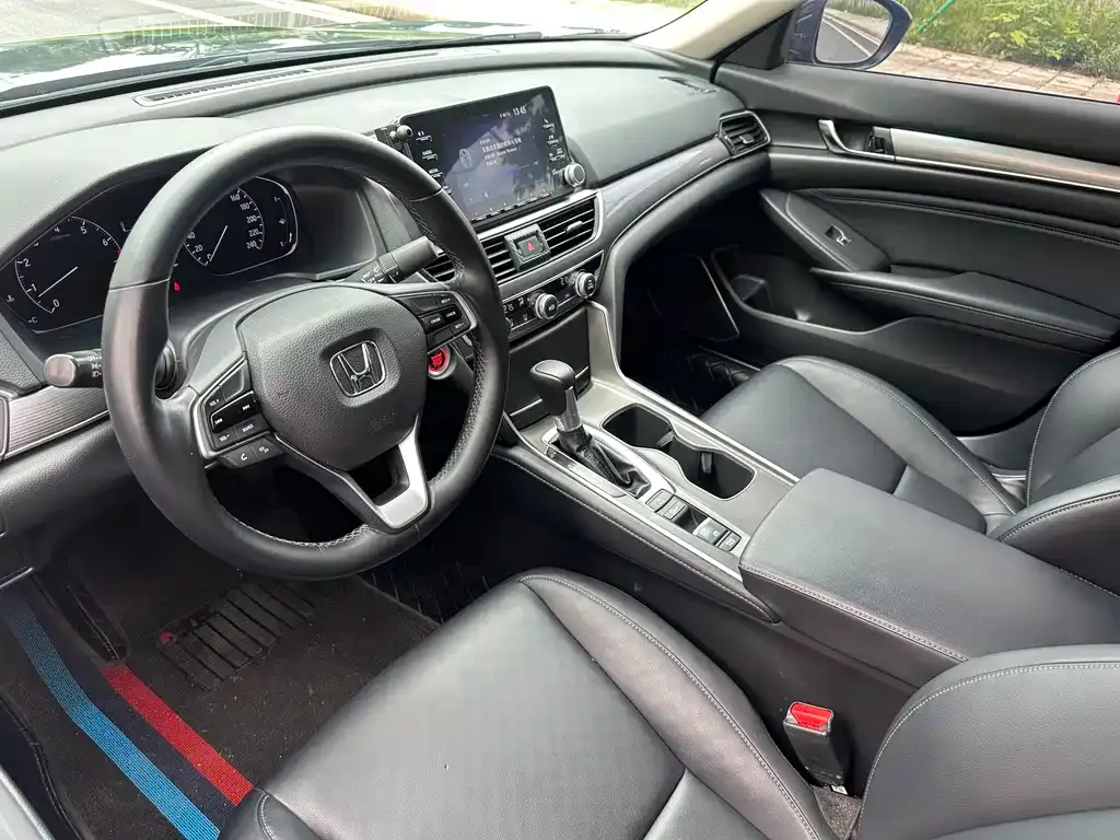 Honda Accord — фото 3