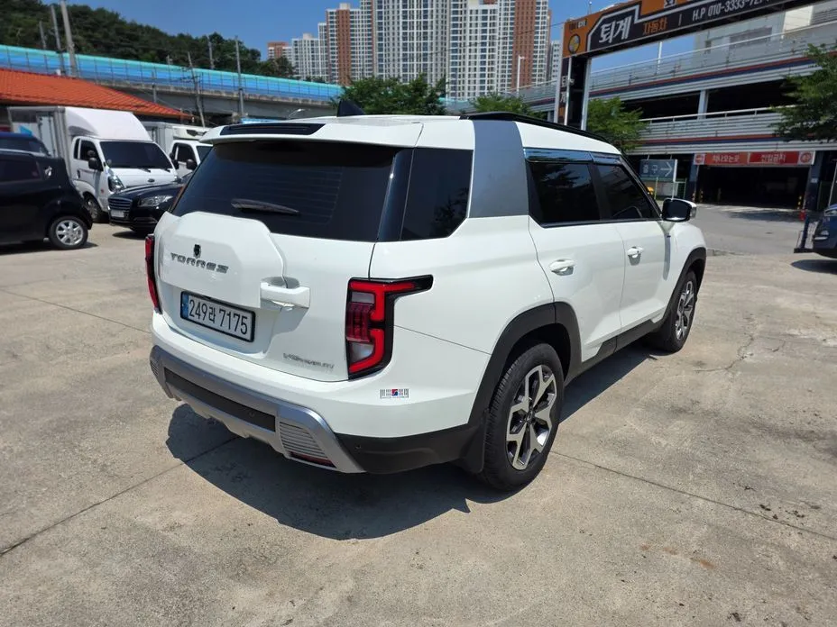 KG Mobility (Ssangyong) Torres — фото 4