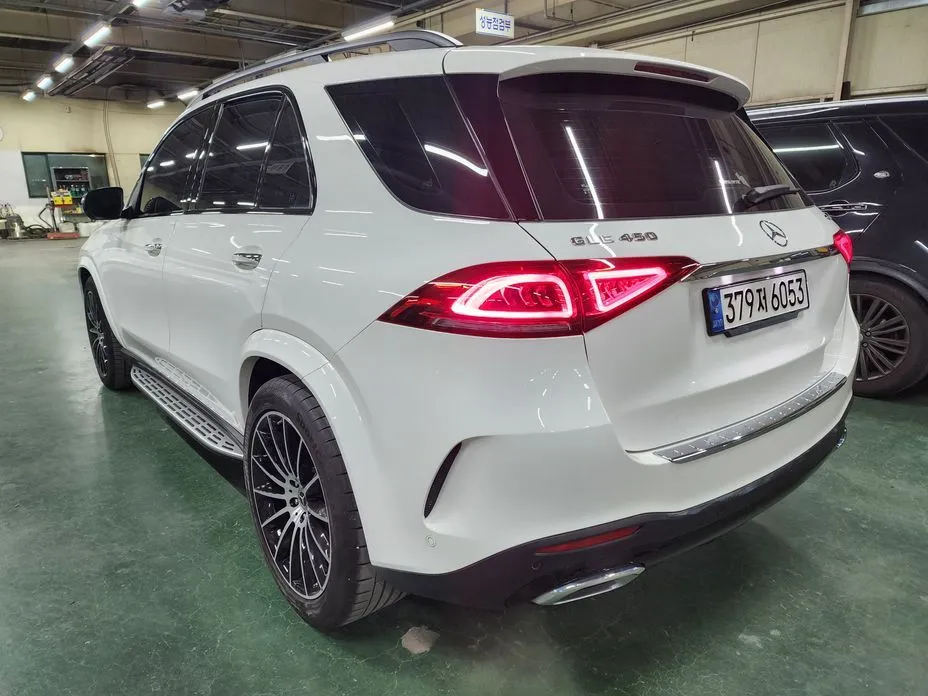 Mercedes-Benz GLE-Class — фото 8