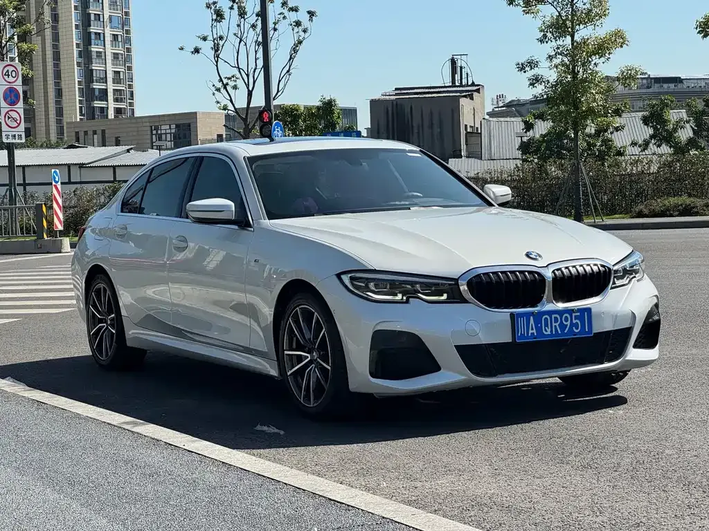 BMW 3 Series — фото 7