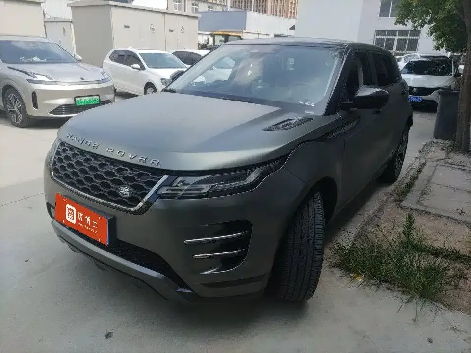 Land Rover Evoque — фото 1