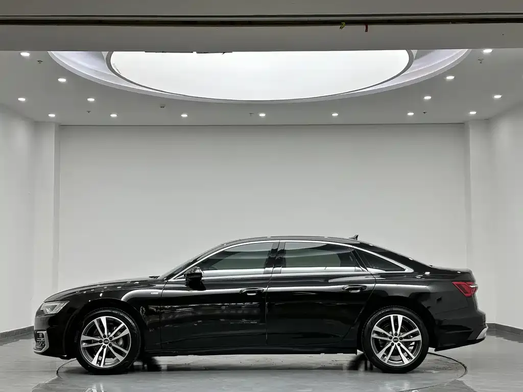 Audi A6L — фото 5