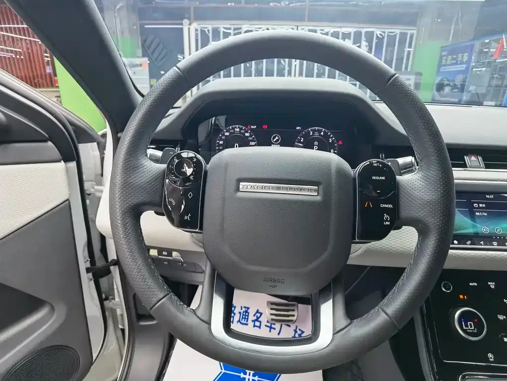 Land Rover Evoque — фото 9