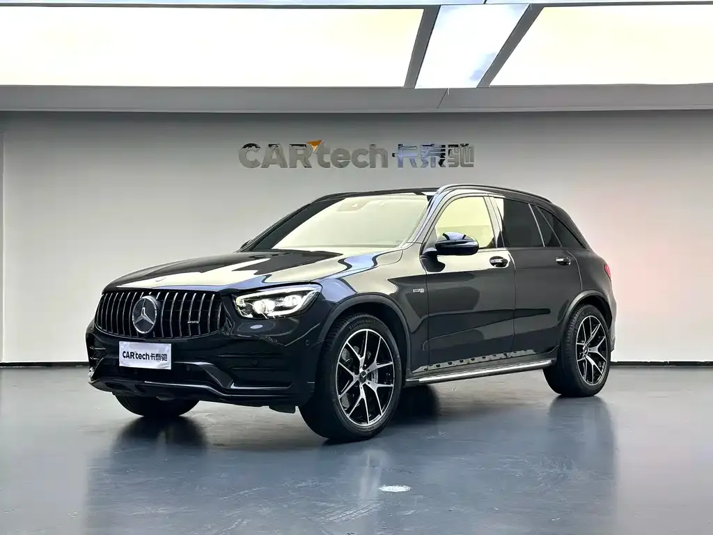 Mercedes-Benz GLC AMG — фото 1