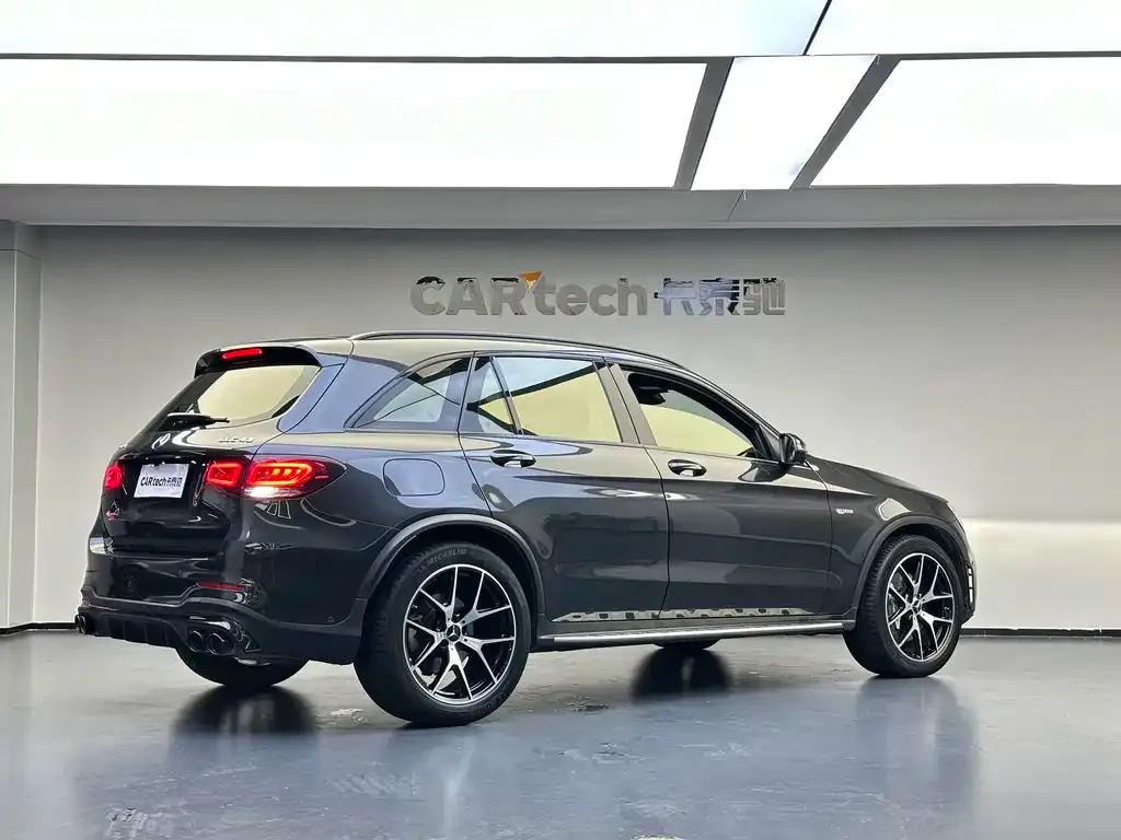 Mercedes-Benz GLC AMG — фото 2