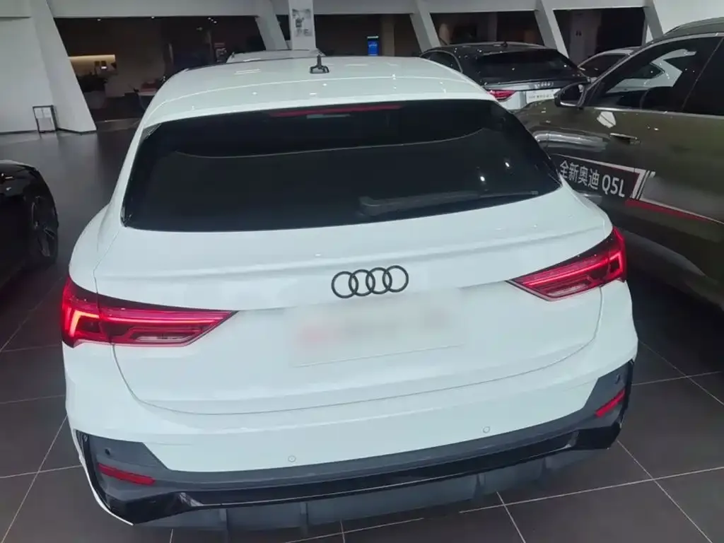 Audi Q3 Sportback — фото 2