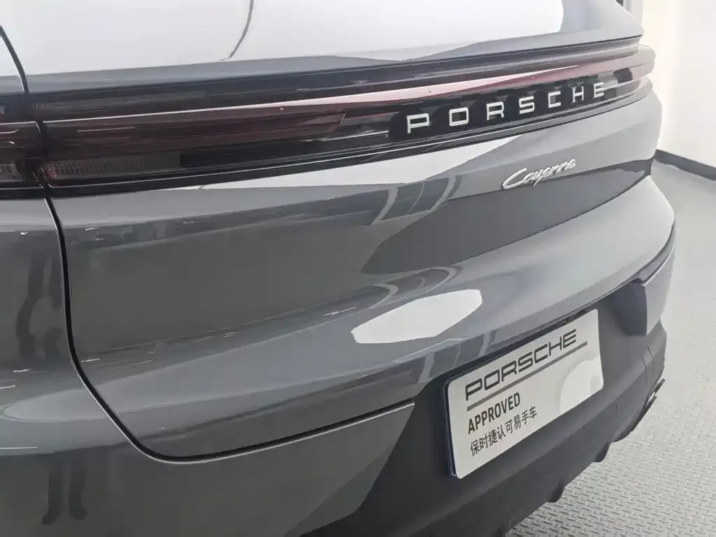 Porsche Cayenne — фото 10