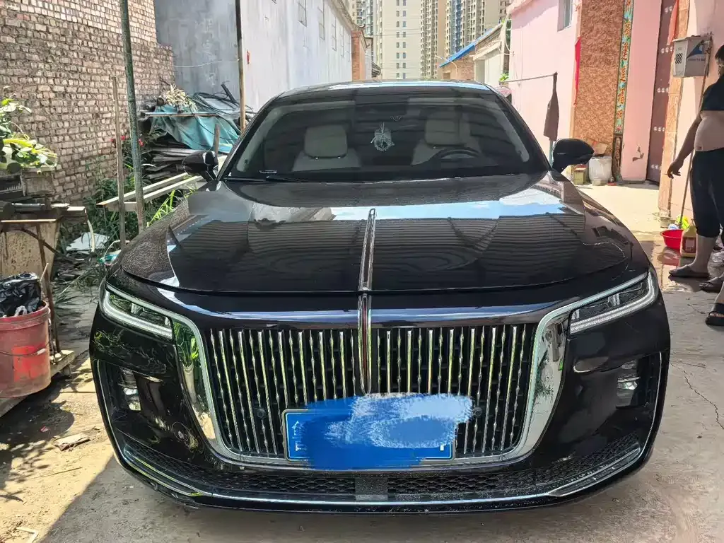 Hongqi H9 — фото 10