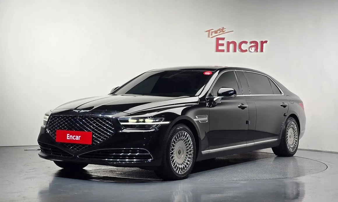 Genesis G90
