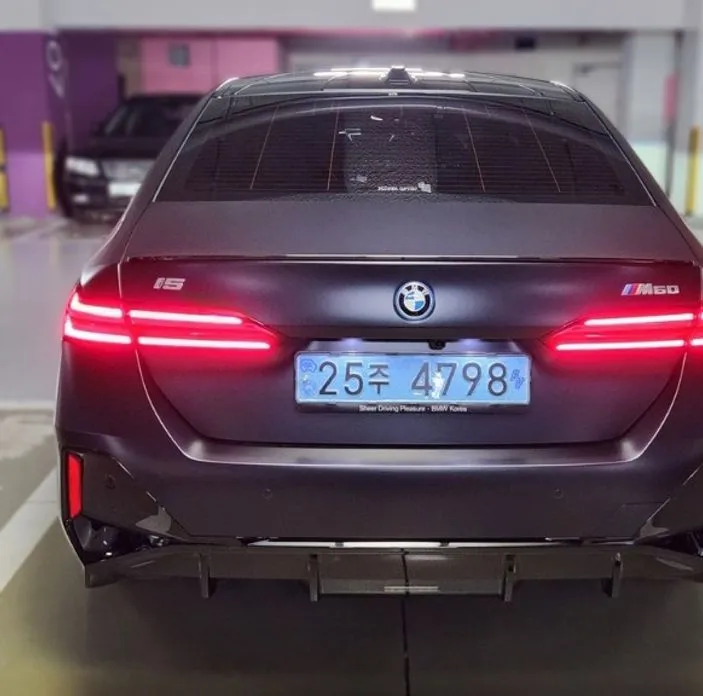 BMW i5 — фото 3