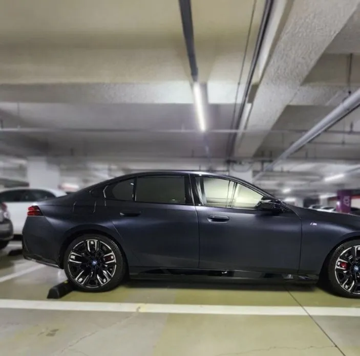 BMW i5 — фото 2