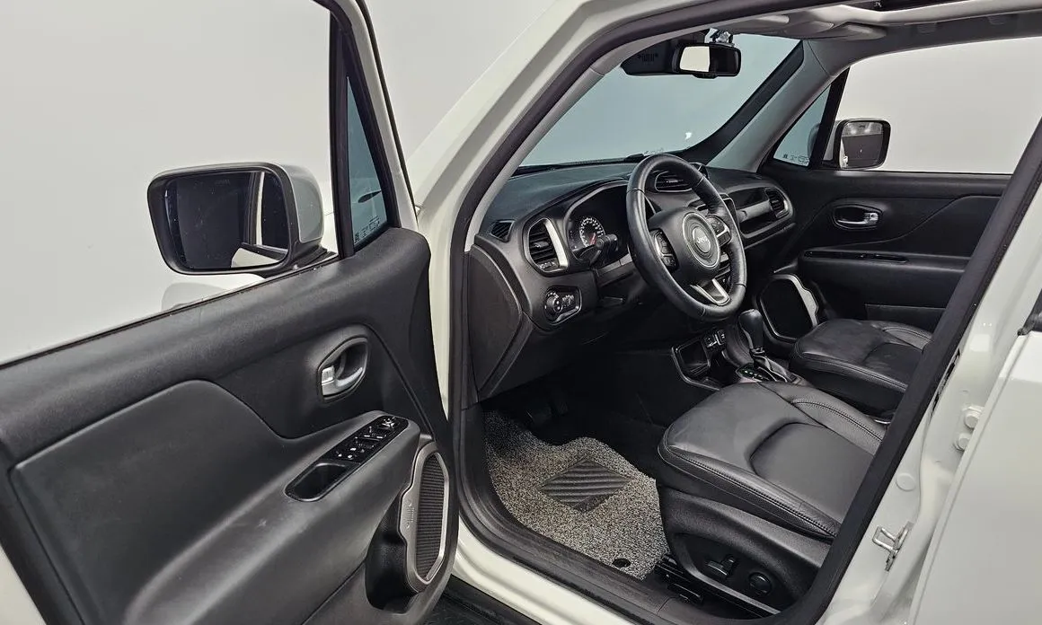 Jeep Renegade 2022 из KR, фото 7