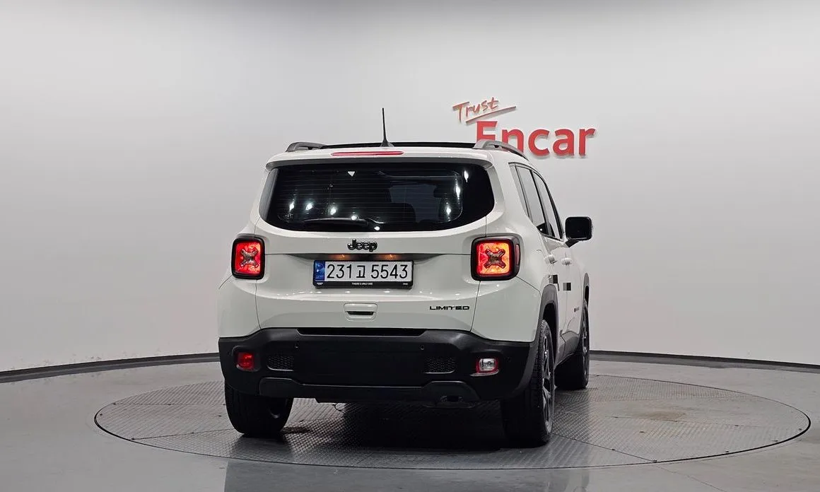 Jeep Renegade 2022 из KR, фото 4