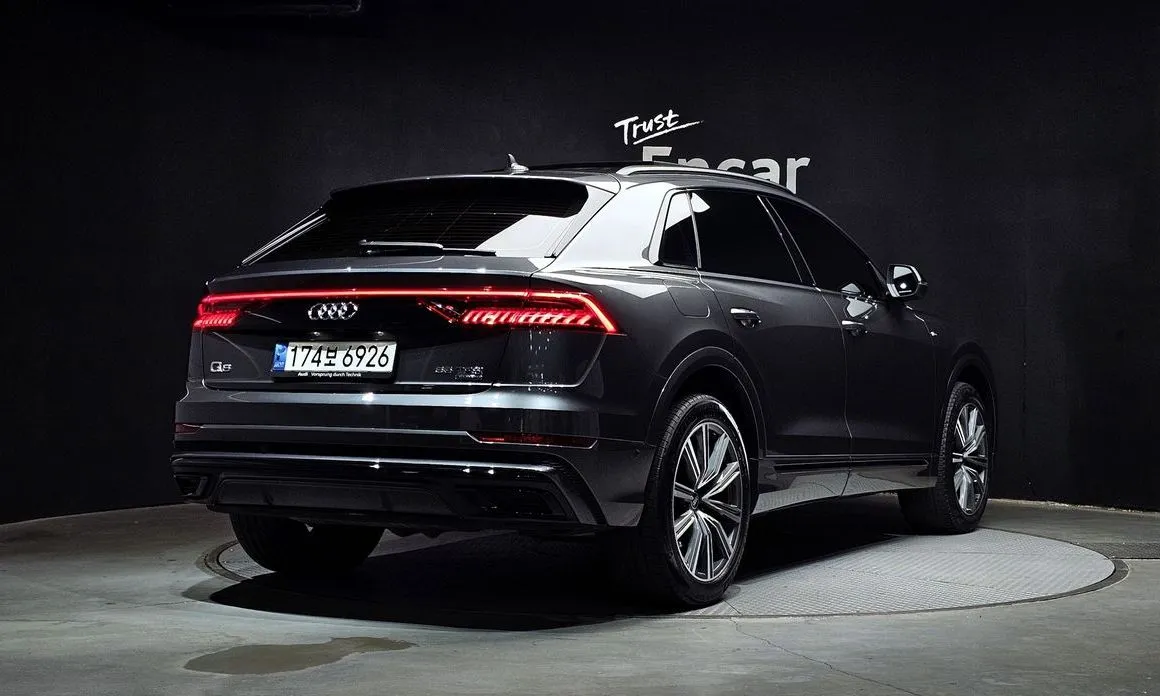 Audi Q8 2021 из KR, фото 5