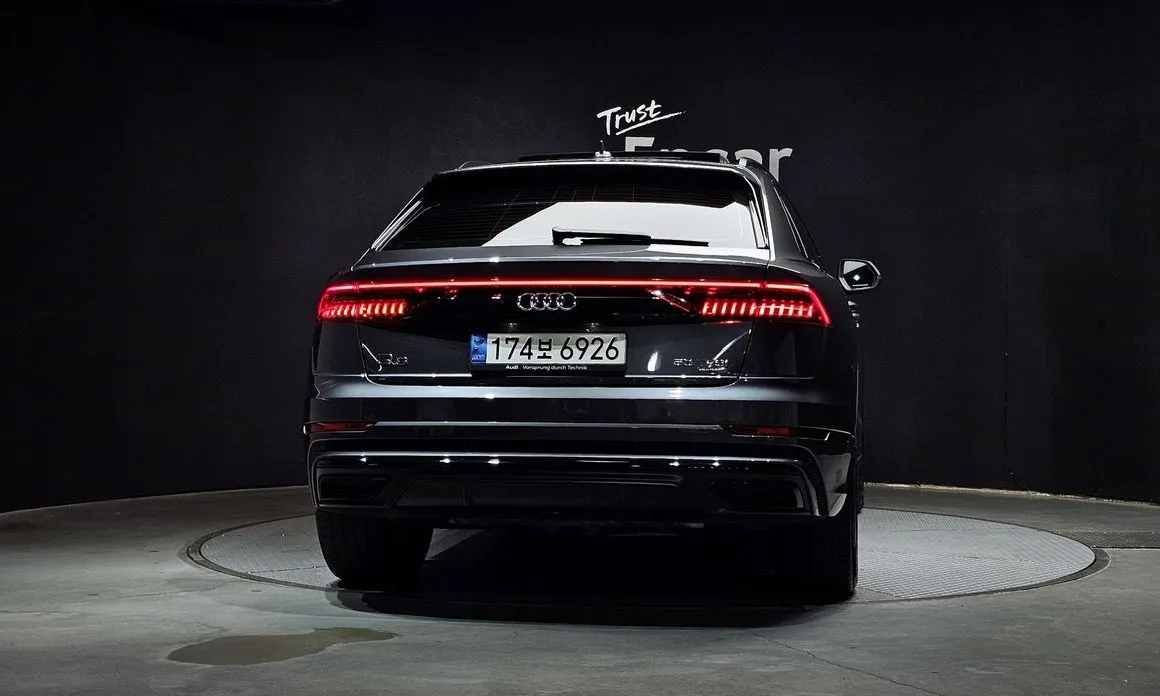 Audi Q8 2021 из KR, фото 4