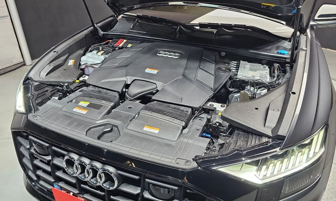 Audi Q8 2021 из KR, фото 8