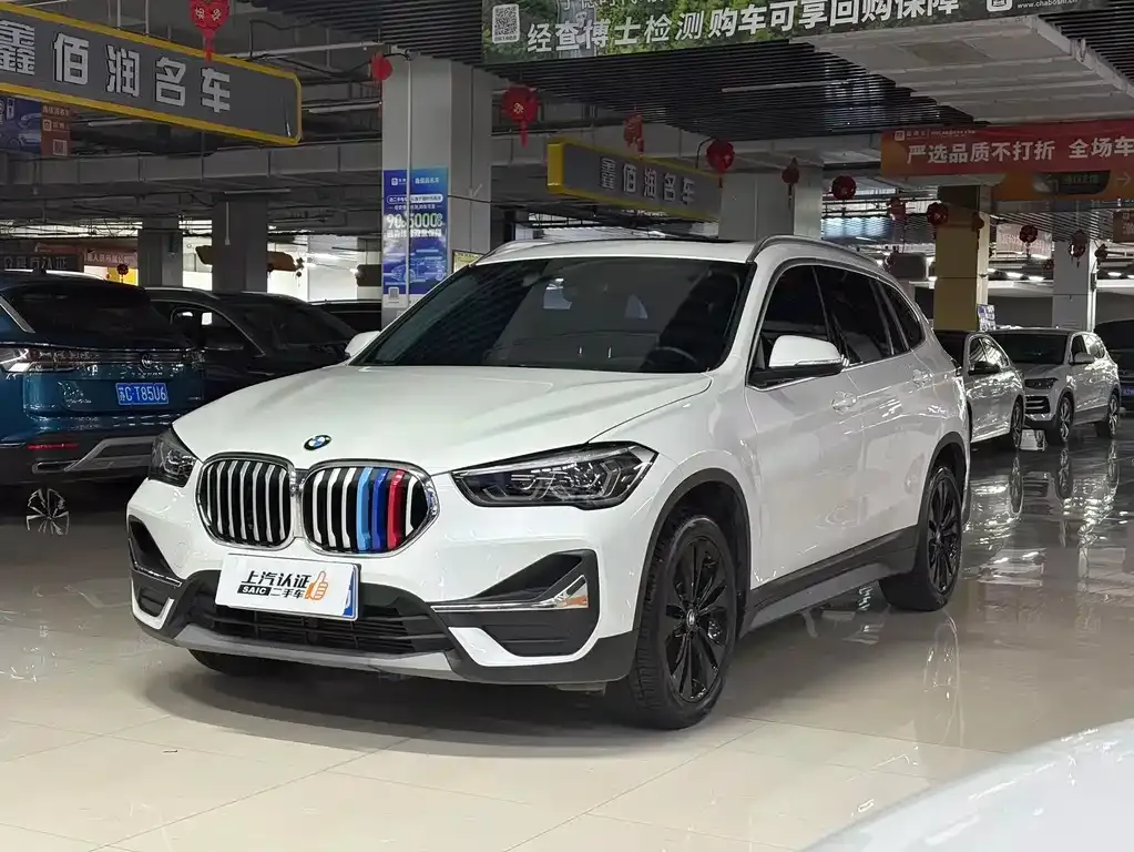 BMW X1 — фото 1