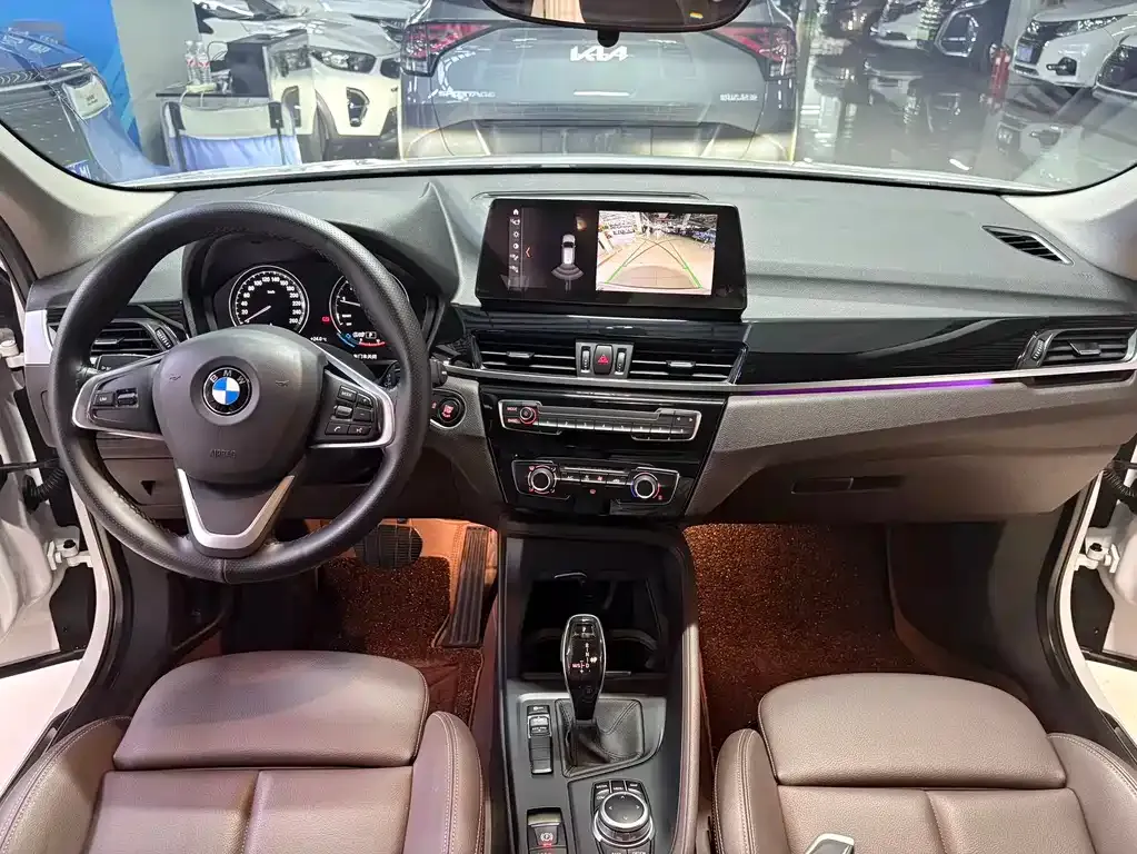 BMW X1 — фото 10