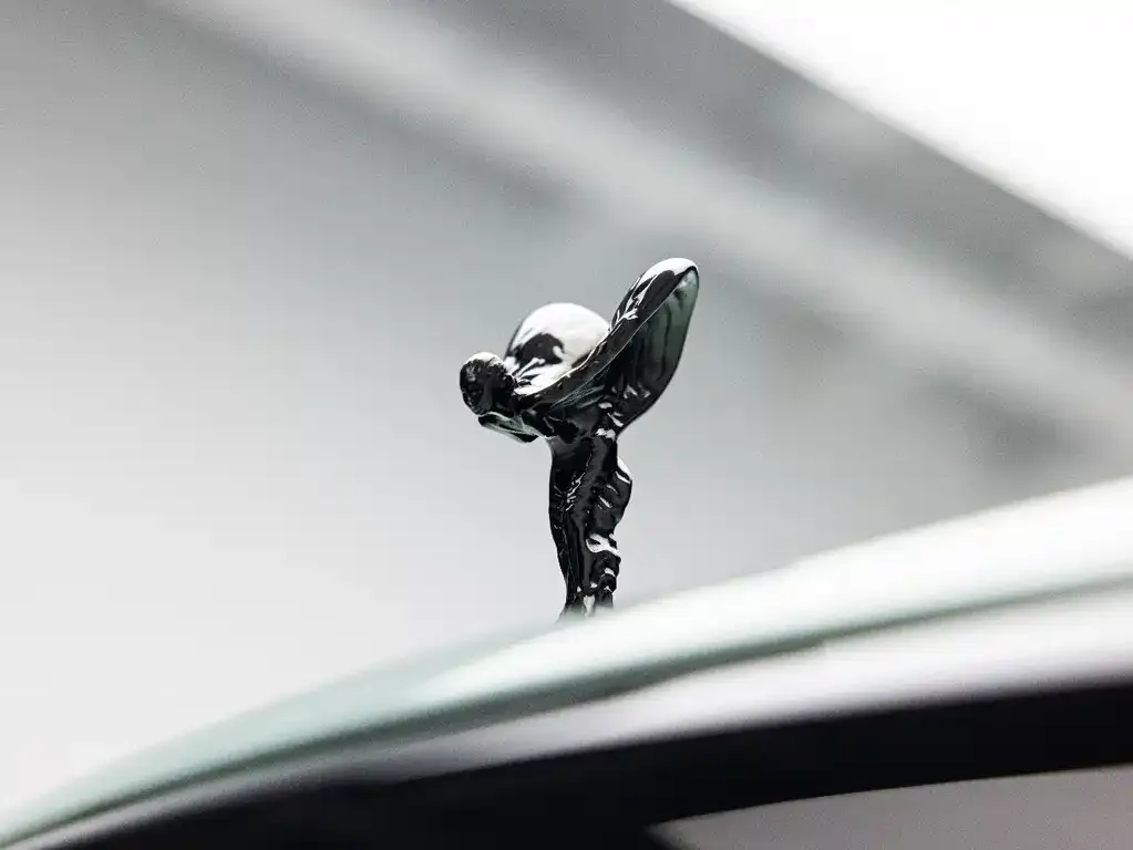 Rolls-Royce Cullinan — фото 8