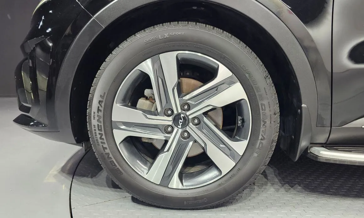 Kia Sorento — фото 7