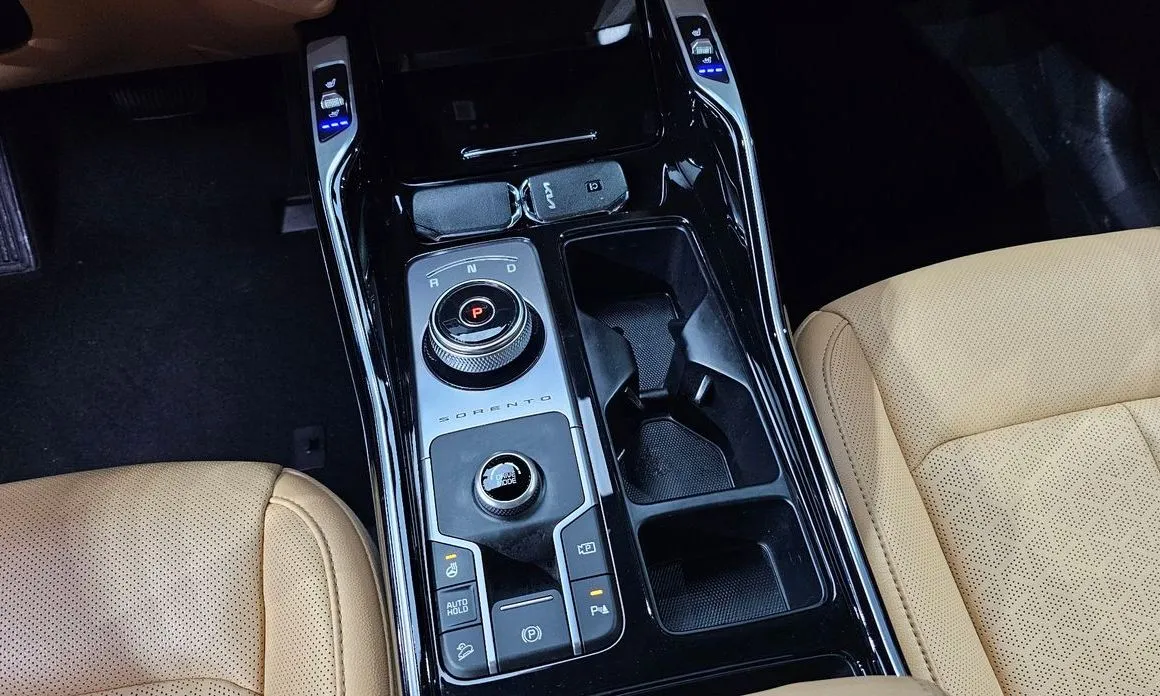 Kia Sorento — фото 4