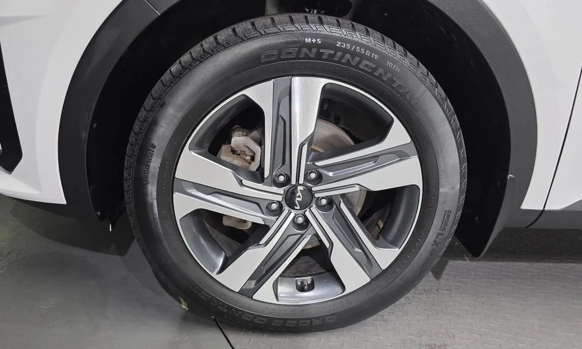 Kia Sorento — фото 6