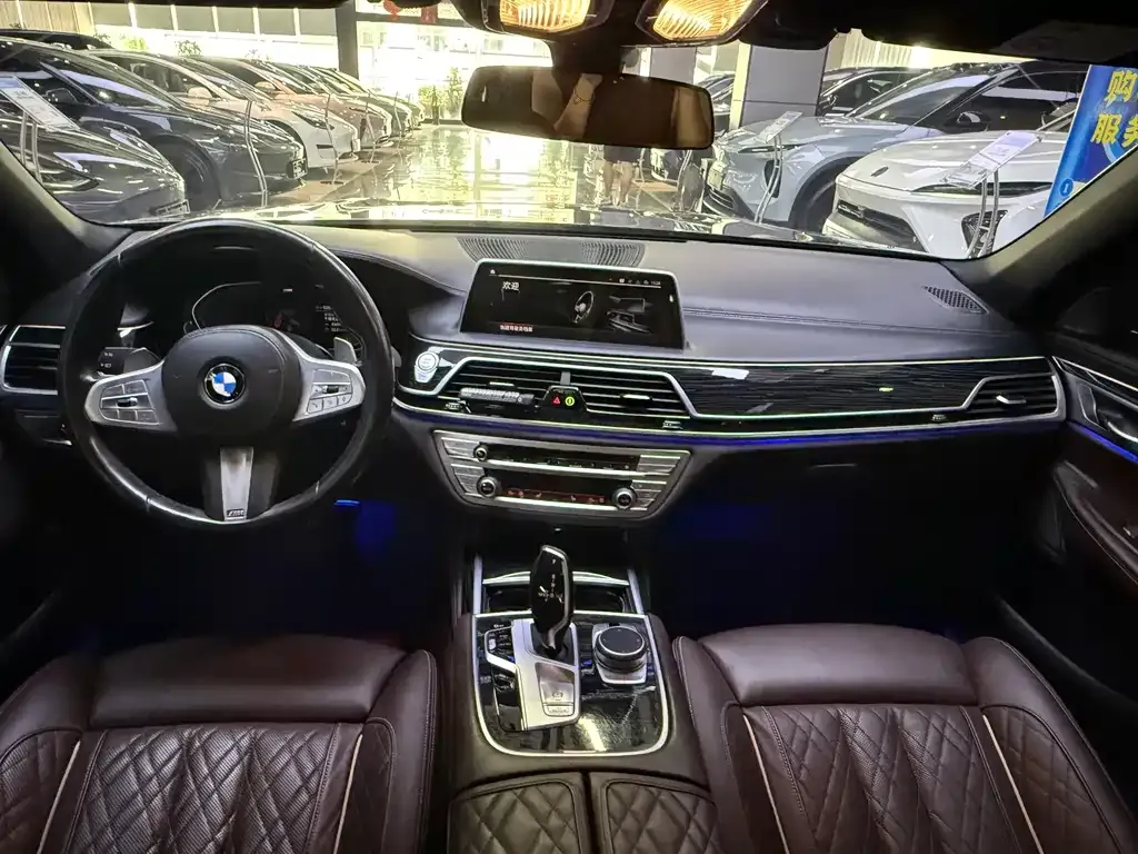 BMW 7 Series — фото 4