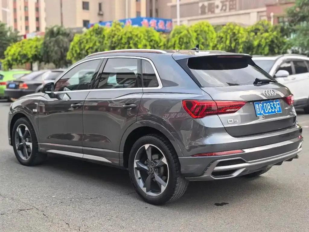 Audi Q3 — фото 6