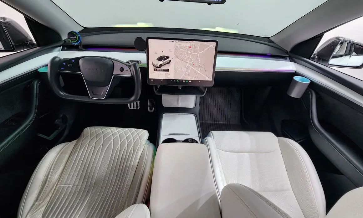 Tesla Model Y — фото 3