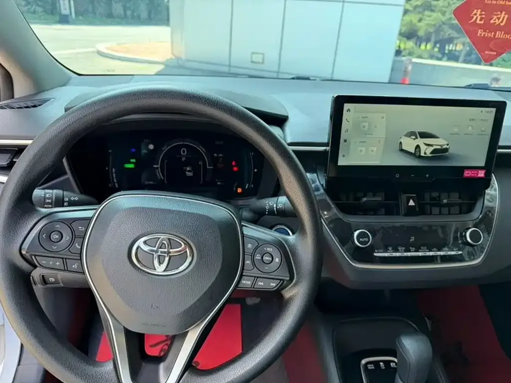Toyota Corolla — фото 2