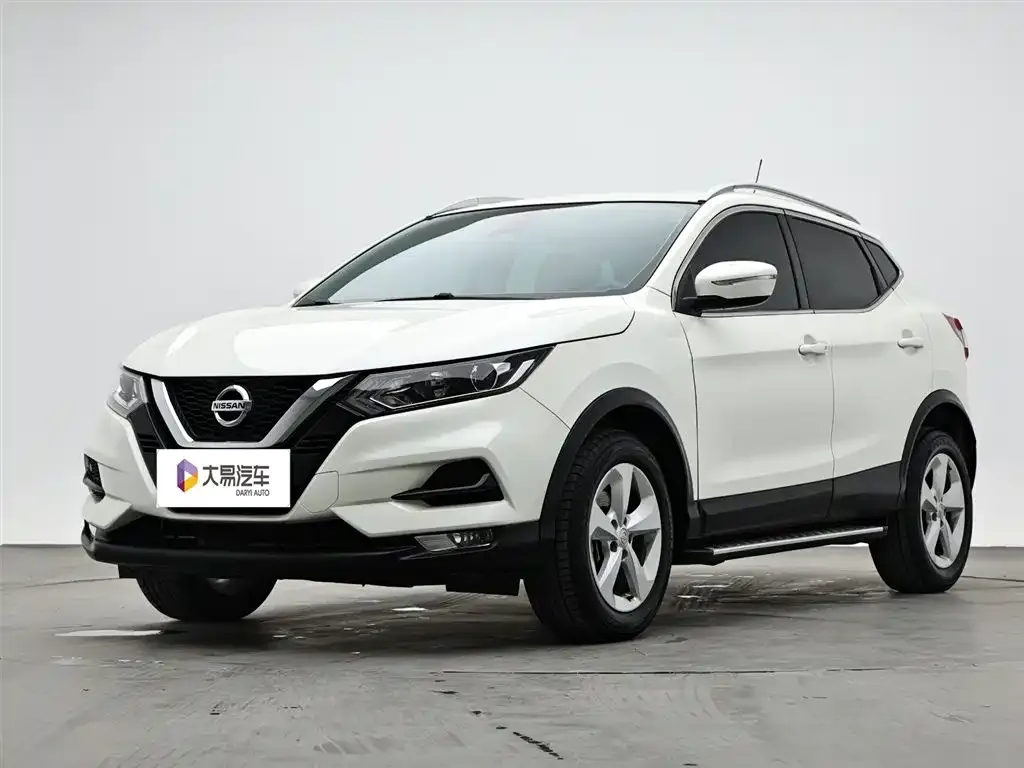 Nissan Qashqai — фото 1