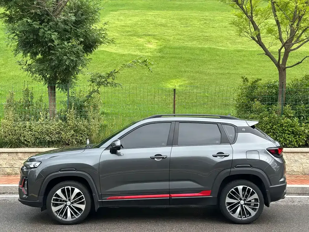 Changan CS35PLUS — фото 10