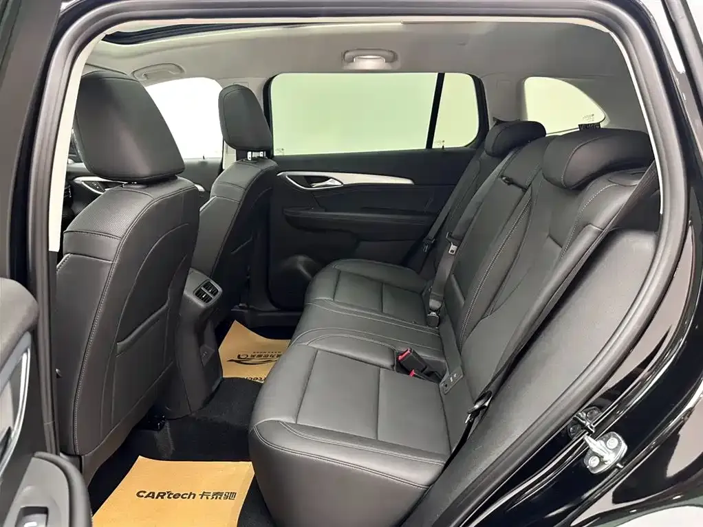 Buick Envision Plus — фото 2