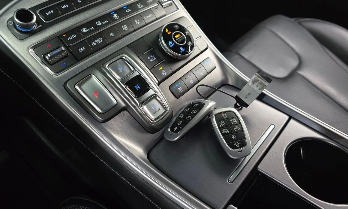 Hyundai Santafe — фото 9