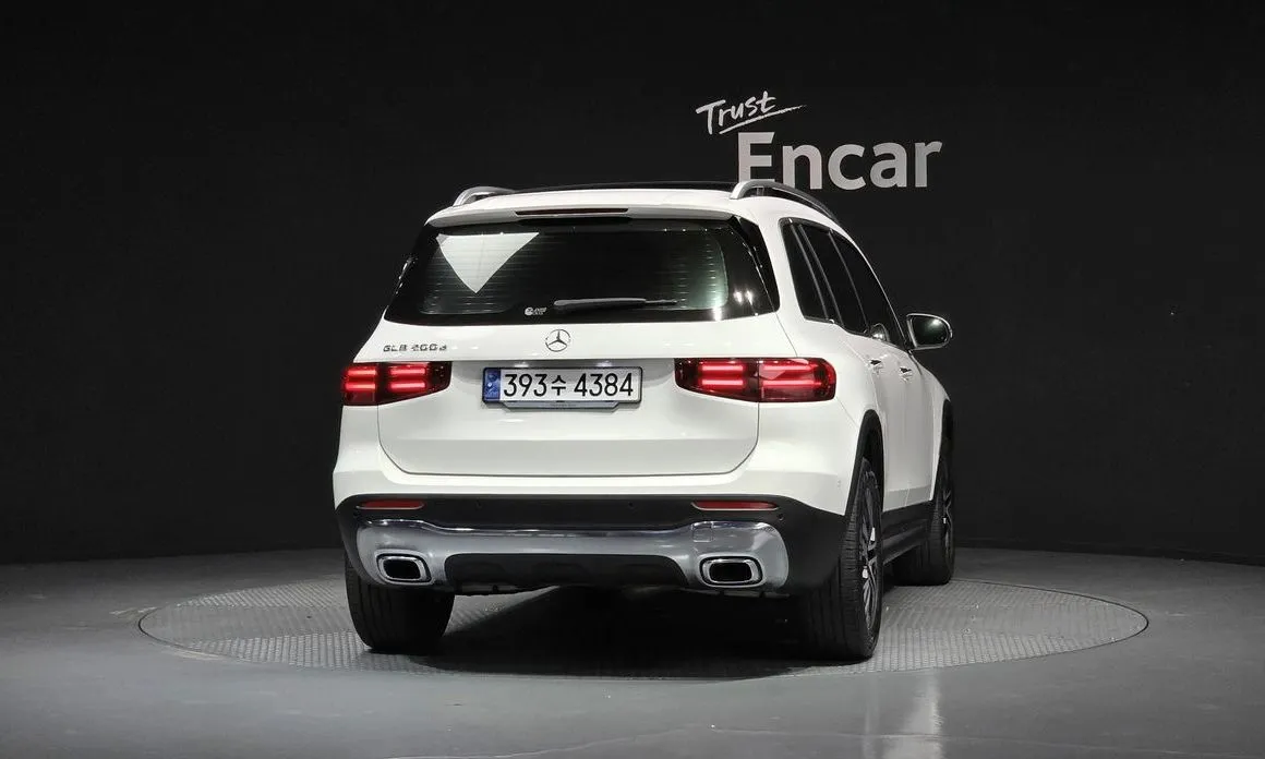 Mercedes-Benz GLB-Class — фото 2