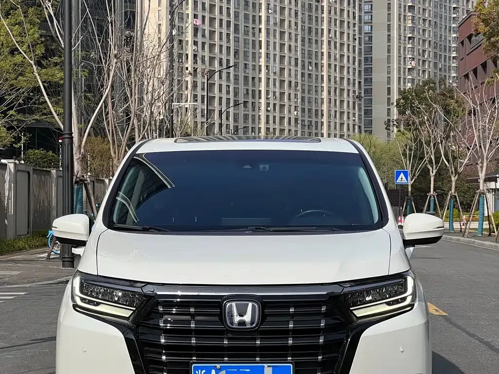Honda Elysion — фото 10