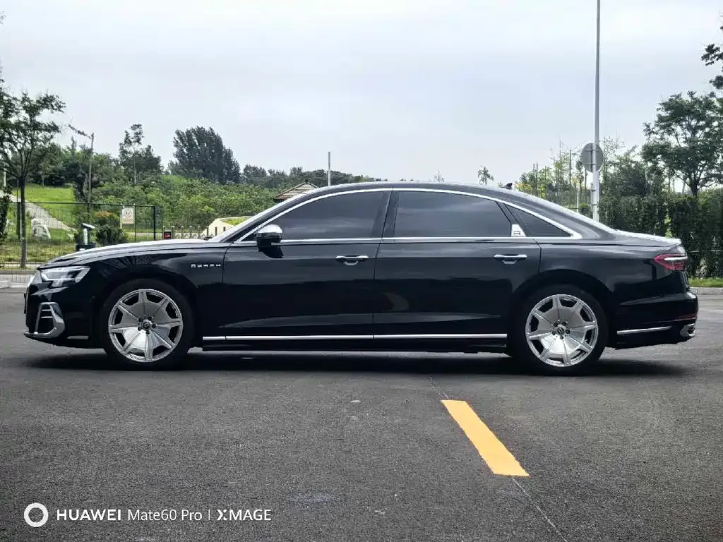 Audi A8 — фото 8