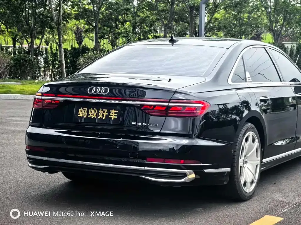 Audi A8 — фото 10