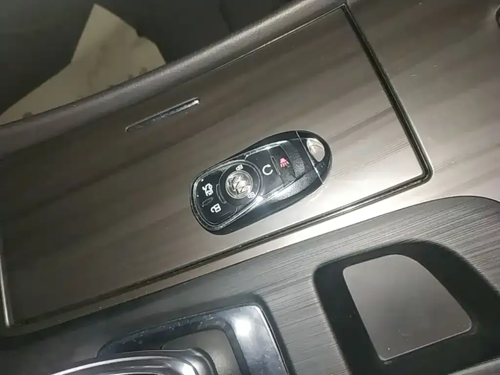 Buick LaCrosse 2022 из CN, фото 3