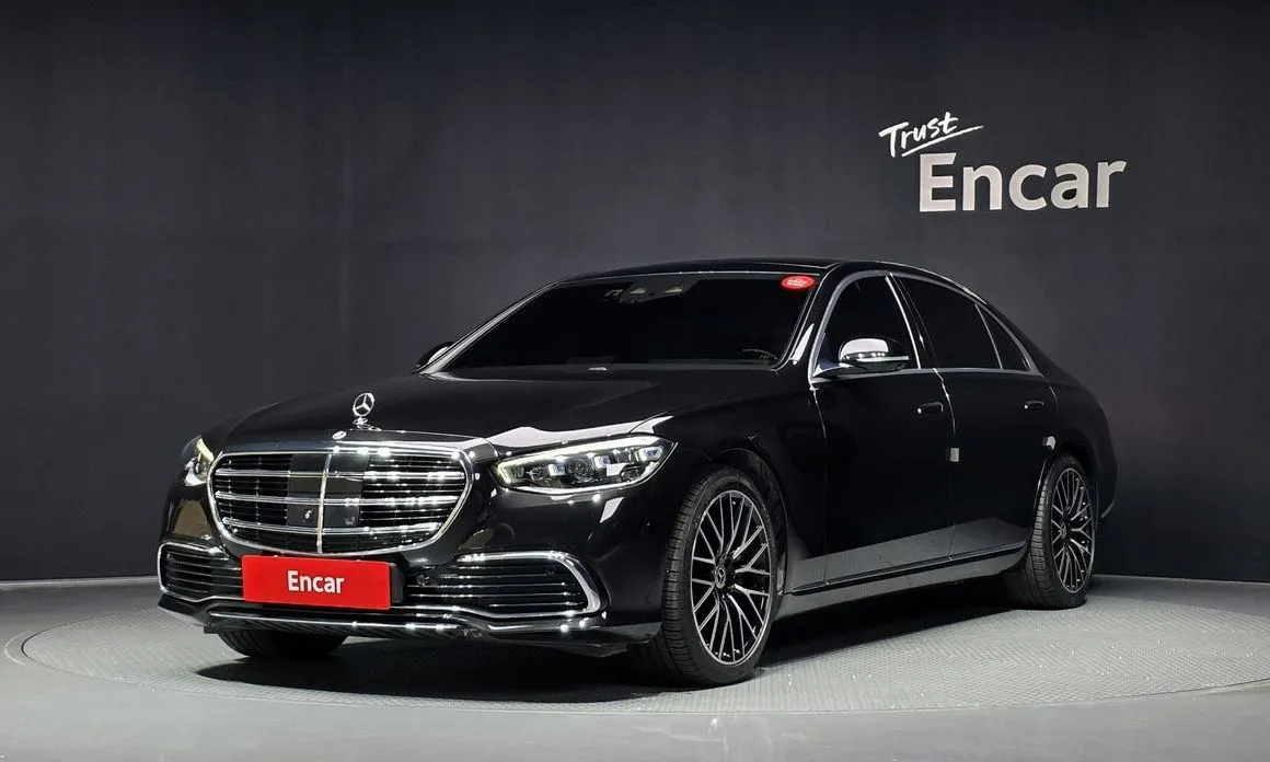 Mercedes-Benz S-Class — фото 1