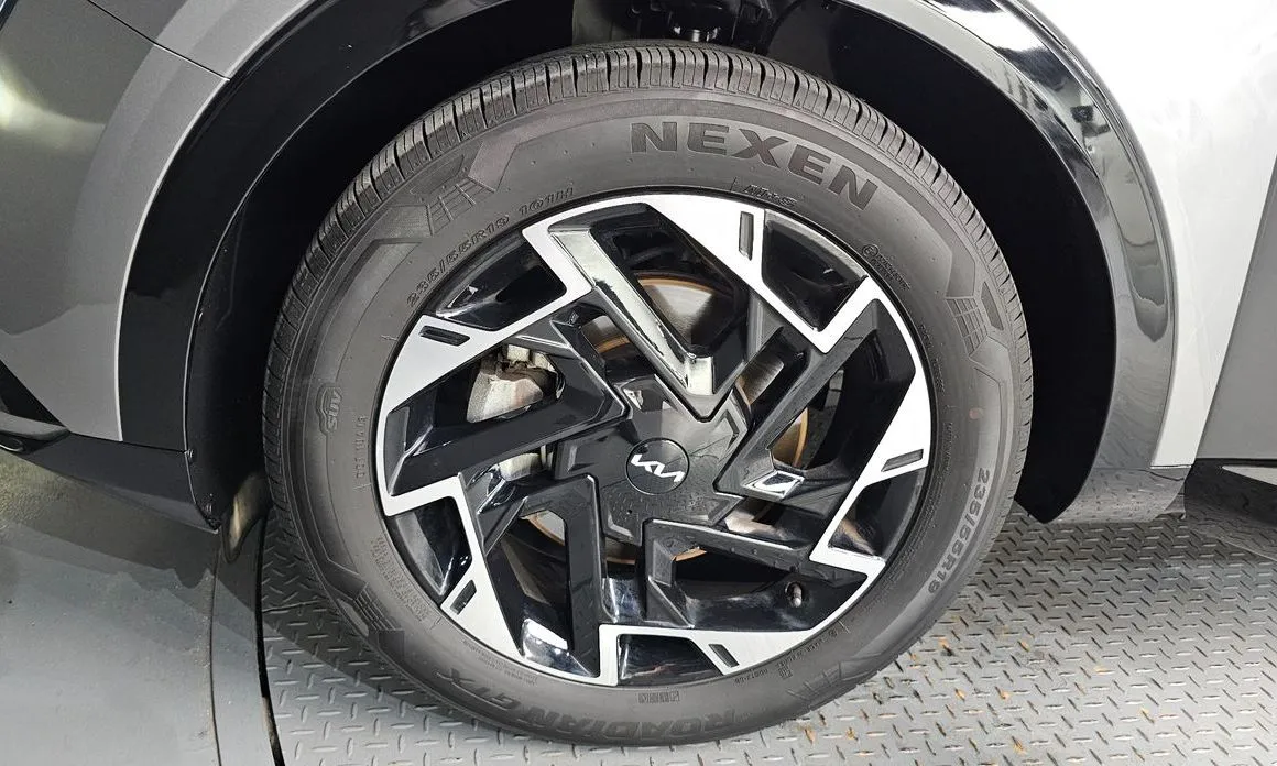 Kia Sportage — фото 9
