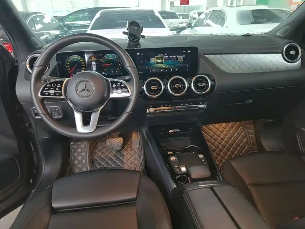 Mercedes-Benz GLA — фото 5