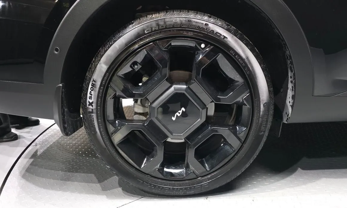 Kia Sorento — фото 6