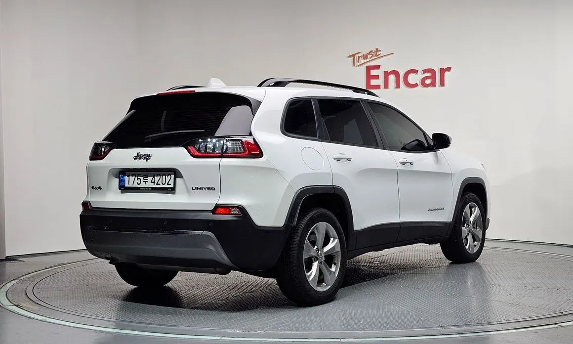 Jeep Cherokee 2022 из KR, фото 8