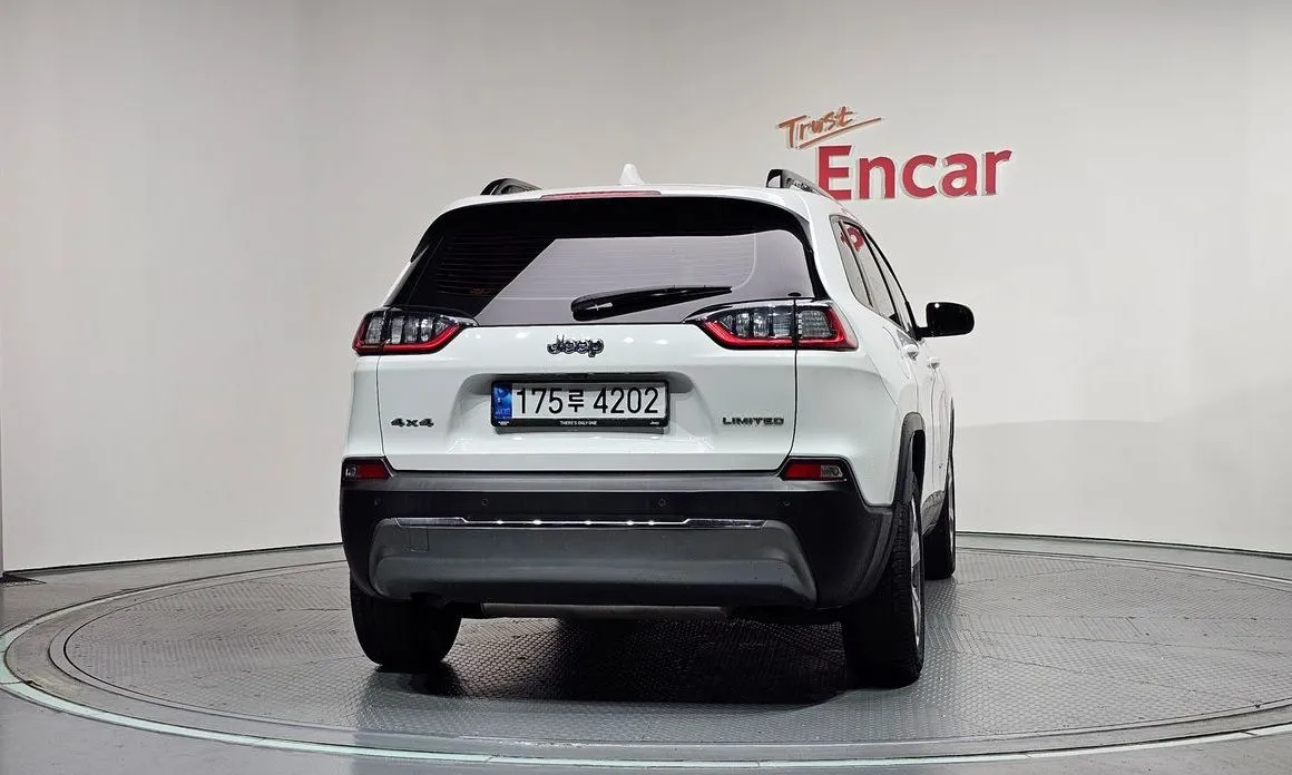 Jeep Cherokee 2022 из KR, фото 3