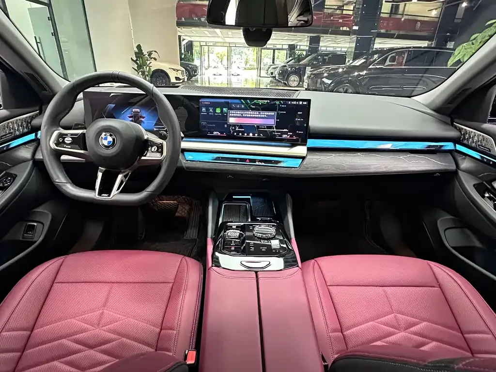 BMW 5 Series — фото 10