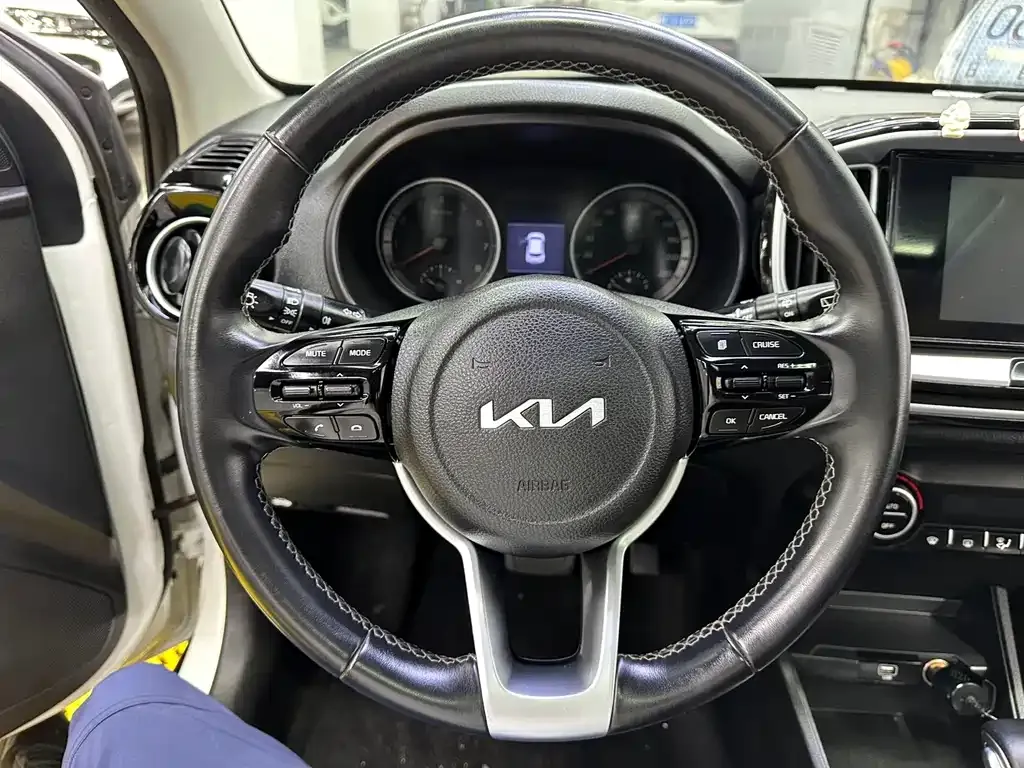 Kia KX1 — фото 7